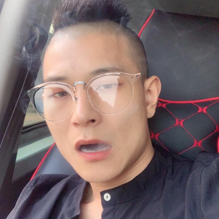 老王发了一个抖音短视频,你尽管点开,不好看算我输!