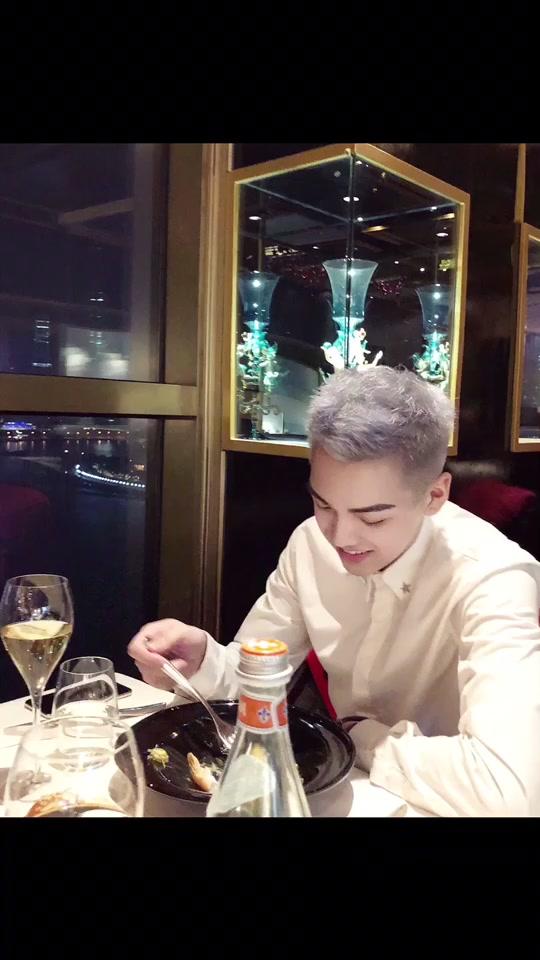 李皓辰_ - 我喜欢你 希望有一天你会把这四个字