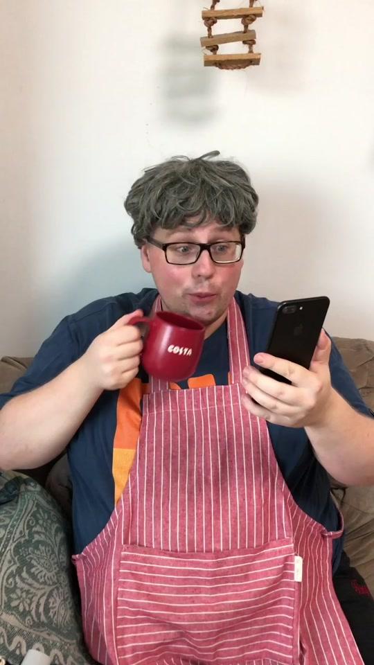 阿福thomas: 长假回来你妈妈见过你吗?